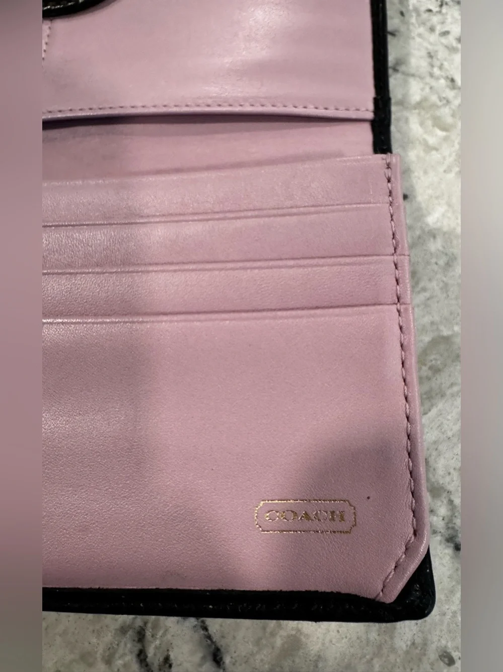 Coach Women’s Black Tri Fold Wallet Solid Logo Gold Tone Turn Lock Pink Inside